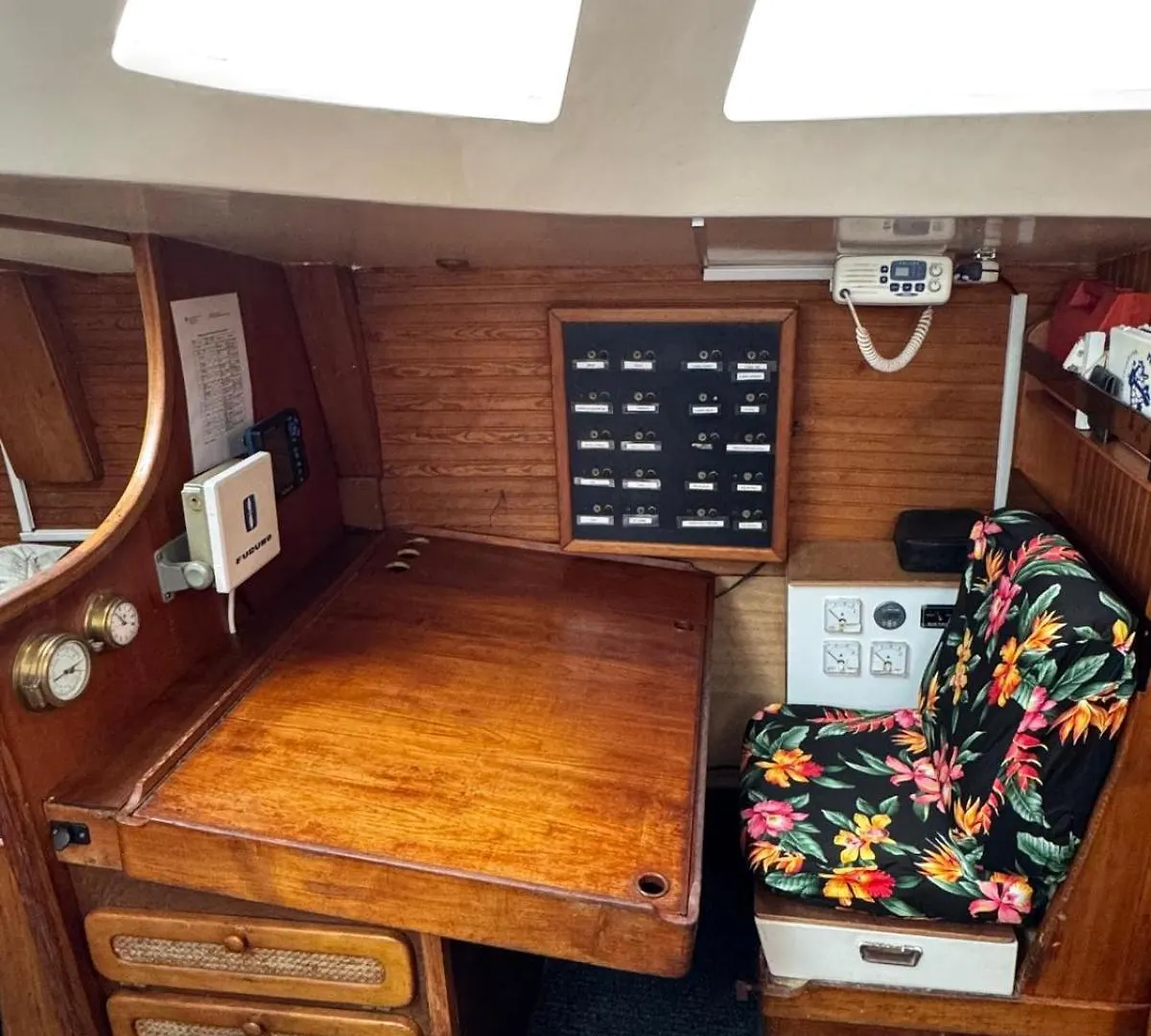 Botel Nuit Insolite Sur Un Voilier Taravao